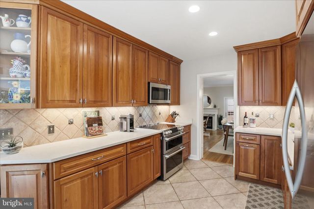 1496 HAMPTON HILL CIR, Mclean, VA 22101