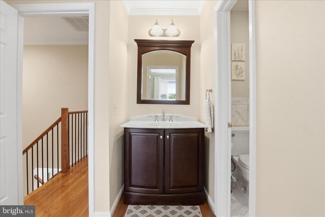 1496 HAMPTON HILL CIR, Mclean, VA 22101