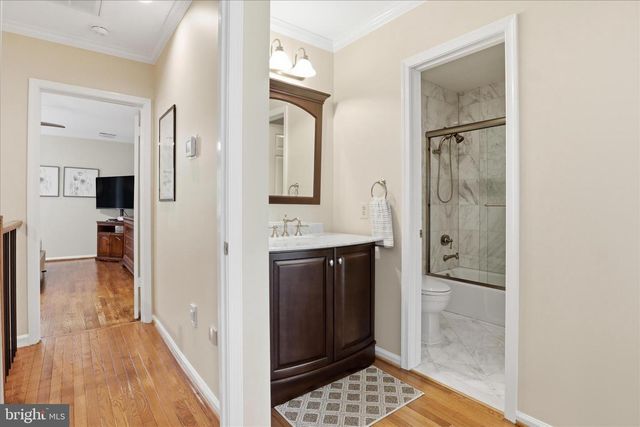 1496 HAMPTON HILL CIR, Mclean, VA 22101