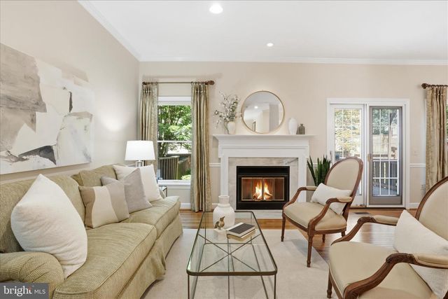 1496 HAMPTON HILL CIR, Mclean, VA 22101