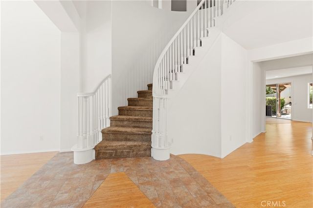 28549 Silverking Trail, Saugus, CA 91390
