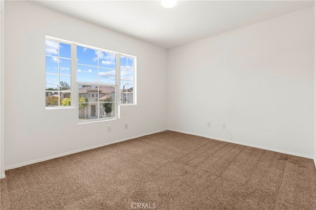 28549 Silverking Trail, Saugus, CA 91390