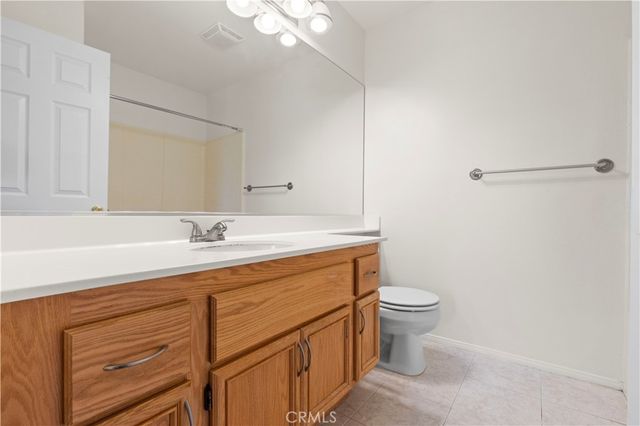 28549 Silverking Trail, Saugus, CA 91390
