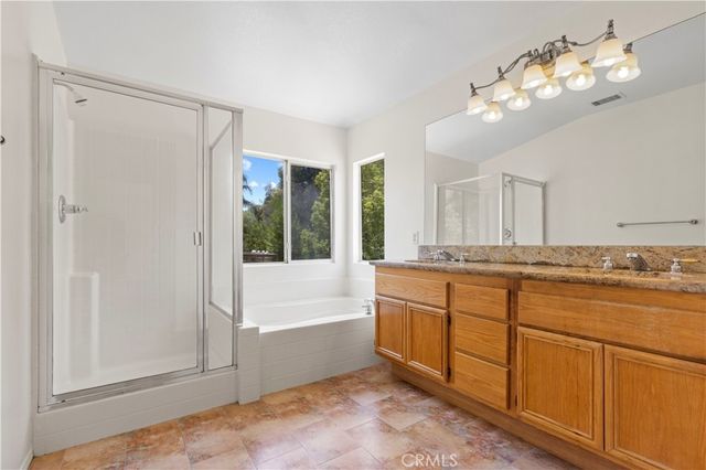 28549 Silverking Trail, Saugus, CA 91390
