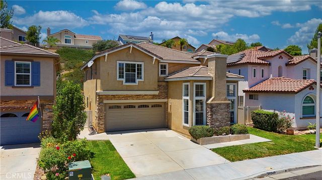 28549 Silverking Trail, Saugus, CA 91390