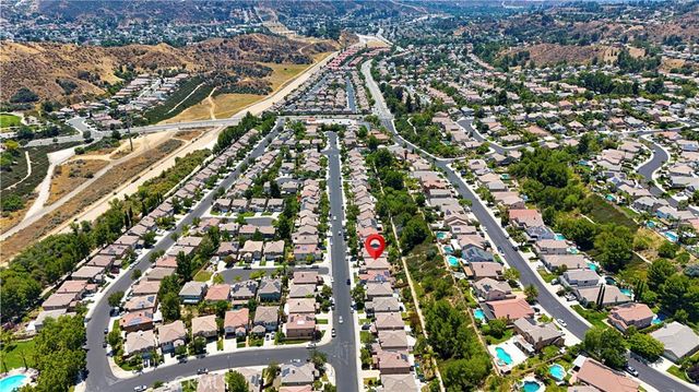 28549 Silverking Trail, Saugus, CA 91390
