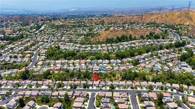 28549 Silverking Trail, Saugus, CA 91390