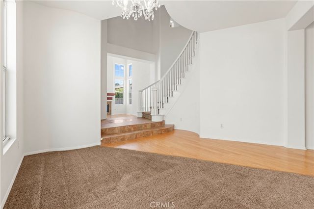 28549 Silverking Trail, Saugus, CA 91390