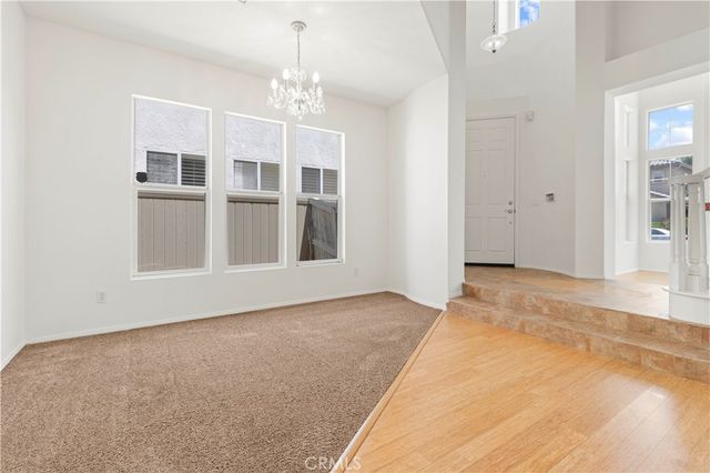28549 Silverking Trail, Saugus, CA 91390