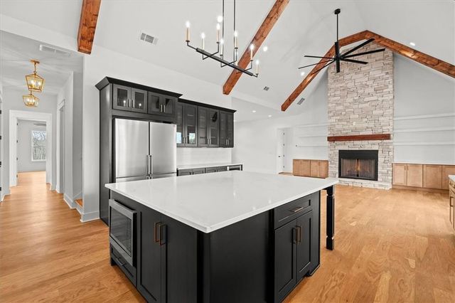 1250 HAYS MILL Road, Carrollton, GA 30117