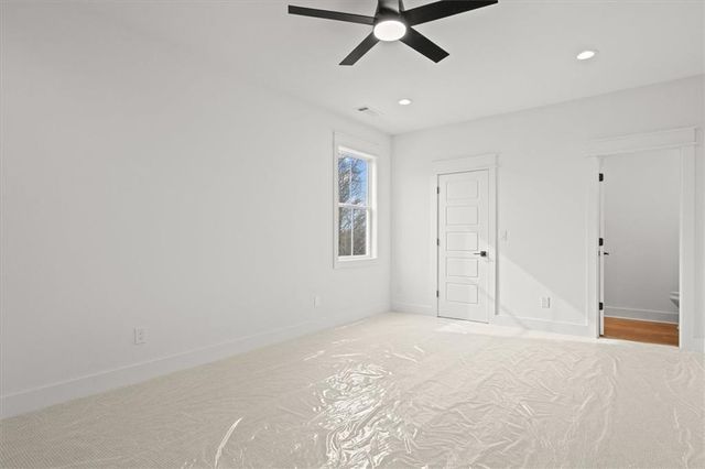 1250 HAYS MILL Road, Carrollton, GA 30117