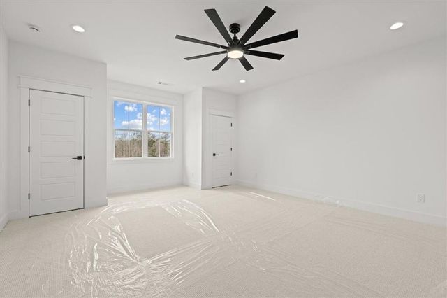 1250 HAYS MILL Road, Carrollton, GA 30117