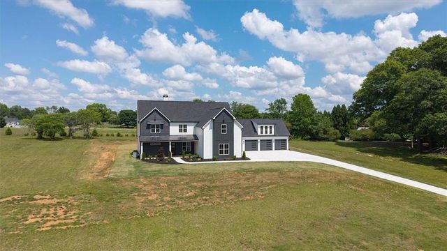 1250 HAYS MILL Road, Carrollton, GA 30117