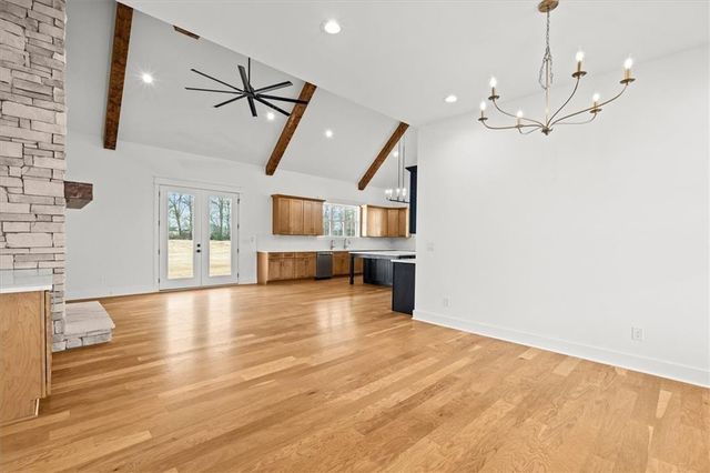 1250 HAYS MILL Road, Carrollton, GA 30117