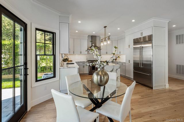 33 3rd Street, Manhasset, NY 11030