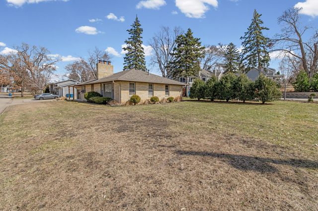 4108 Halifax Avenue N, Robbinsdale, MN 55422