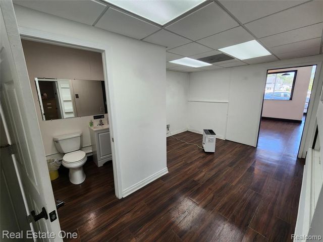 4105 12 Mile Road, Berkley, MI 48072