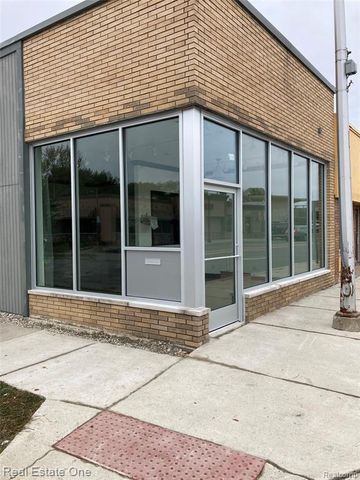 4105 12 Mile Road, Berkley, MI 48072