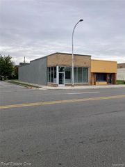 4105 12 Mile Road, Berkley, MI 48072