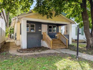 2006 W ALICE Avenue, West Peoria, IL 61604