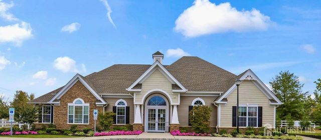 67 Grabowski Drive, Sayreville, NJ 08859