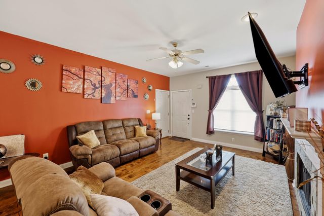1121 Parliament Way, Lexington, KY 40517