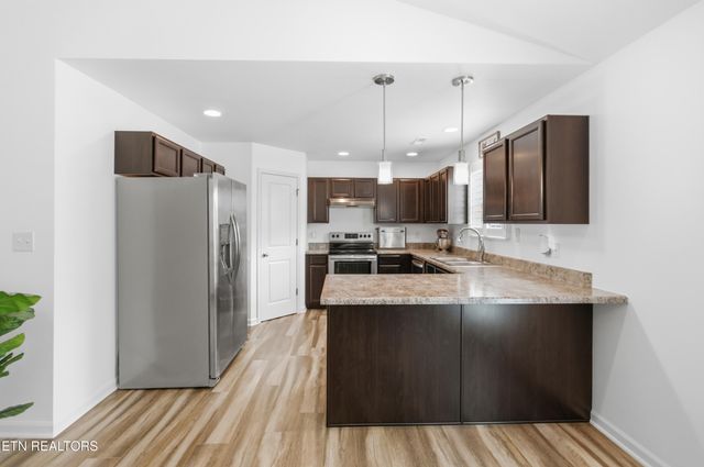 6322 Altacrest Lane, Knoxville, TN 37931