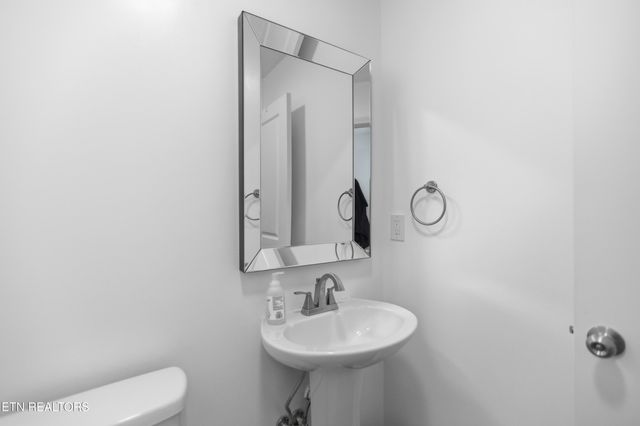 6322 Altacrest Lane, Knoxville, TN 37931