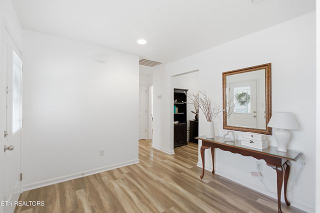 6322 Altacrest Lane, Knoxville, TN 37931