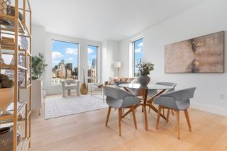 380 Harrison Ave PH2B, Boston, MA 02118