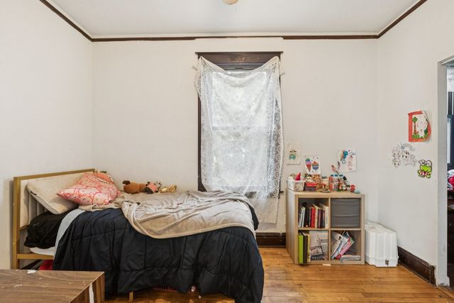 8548 S Manistee Avenue, Chicago, IL 60617