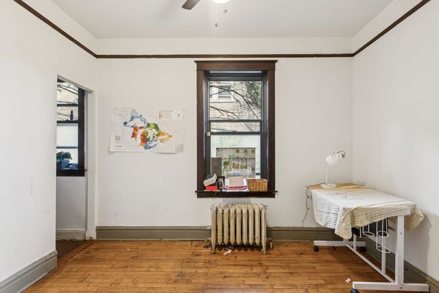 8548 S Manistee Avenue, Chicago, IL 60617