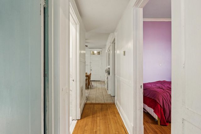 8548 S Manistee Avenue, Chicago, IL 60617