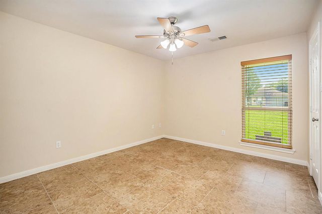 7319 Pine Shadows Lane, Baytown, TX 77521