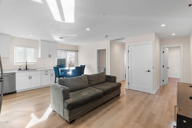 2549 Young Avenue B, Thousand Oaks, CA 91360