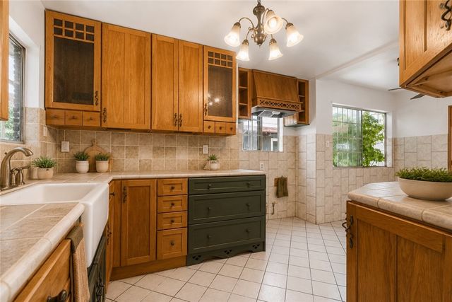 2828 Hill, Huntington Park, CA 90255