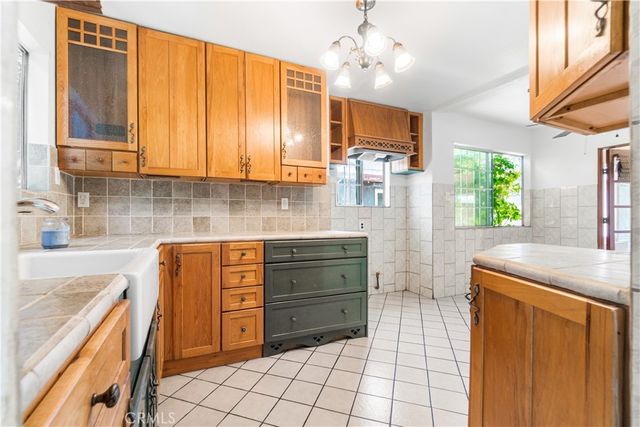 2828 Hill, Huntington Park, CA 90255