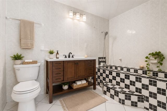 2828 Hill, Huntington Park, CA 90255