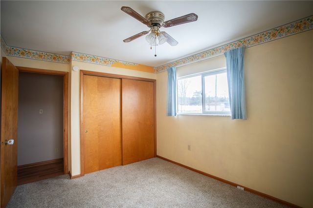 323 Olivia St., Vanport, PA 15009