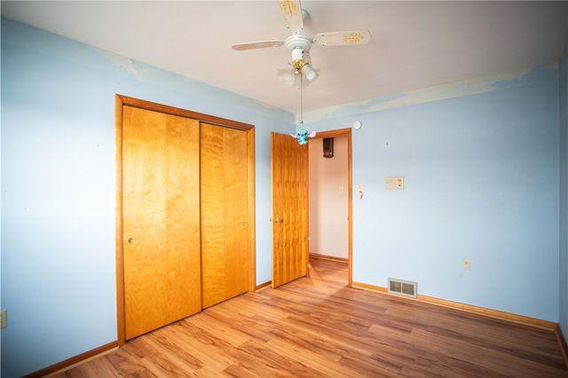 323 Olivia St., Vanport, PA 15009