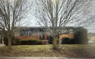 323 Olivia St., Vanport, PA 15009