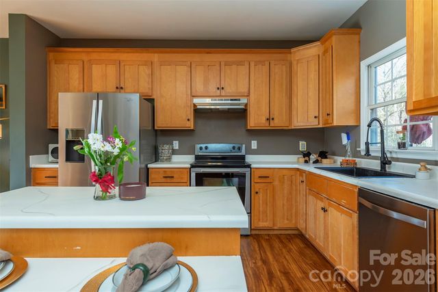 243 Scenic Ridge Drive, Hendersonville, NC 28792