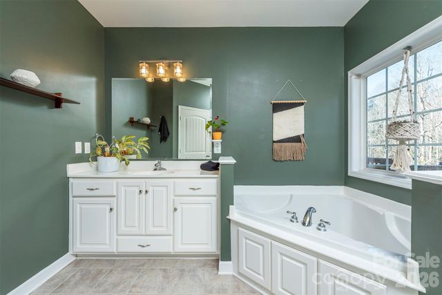 243 Scenic Ridge Drive, Hendersonville, NC 28792