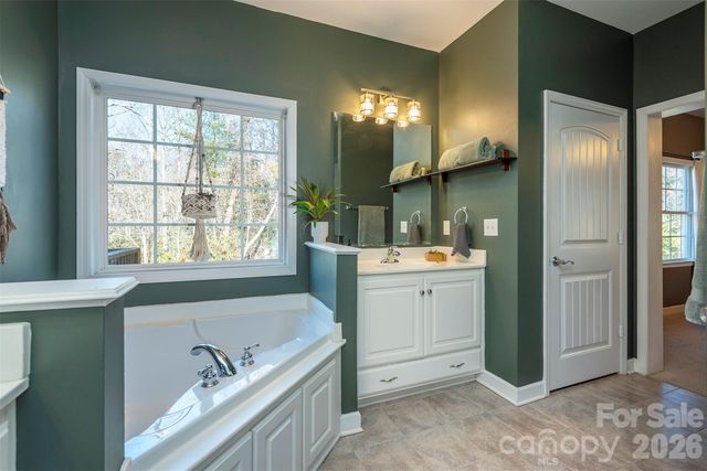 243 Scenic Ridge Drive, Hendersonville, NC 28792