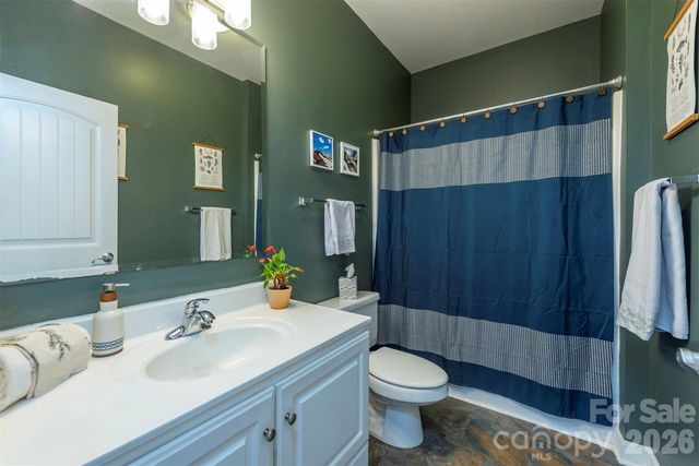 243 Scenic Ridge Drive, Hendersonville, NC 28792