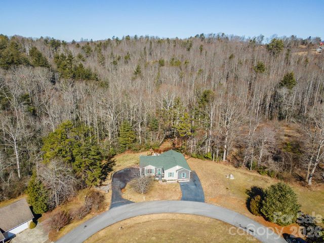 243 Scenic Ridge Drive, Hendersonville, NC 28792