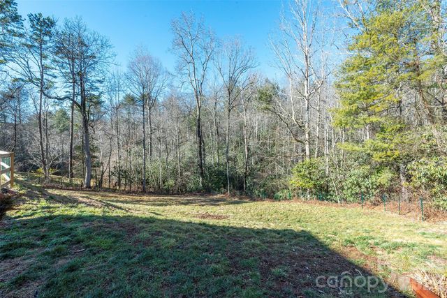 243 Scenic Ridge Drive, Hendersonville, NC 28792