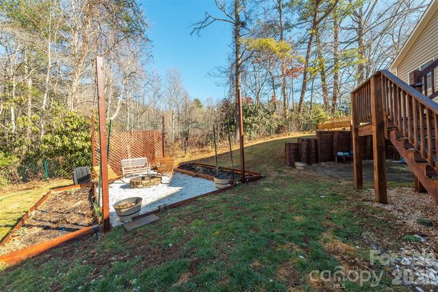 243 Scenic Ridge Drive, Hendersonville, NC 28792