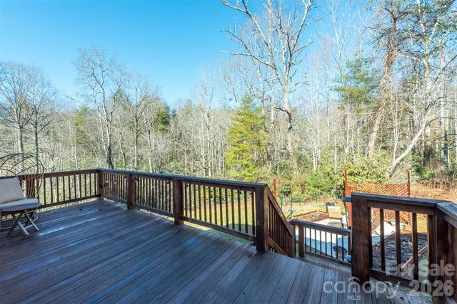 243 Scenic Ridge Drive, Hendersonville, NC 28792