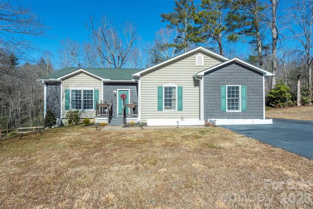243 Scenic Ridge Drive, Hendersonville, NC 28792